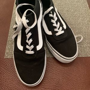 Preowned Vans shoes